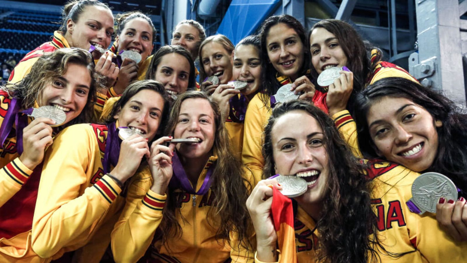 La selección femenina de waterpolo gana la medalla de plata en los Juegos Olímpicos de Londres 2012 | Ver