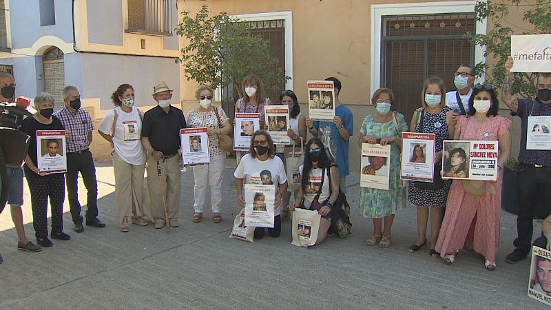 Albudeite homenajea a las familias de personas desaparecidas