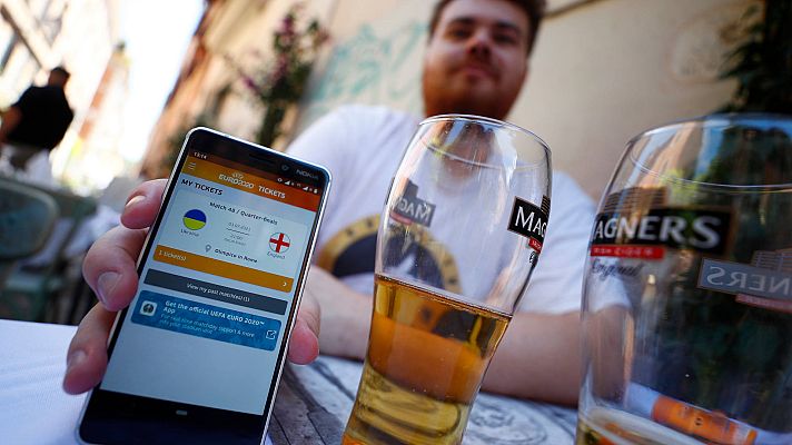 Telediario 1 - Roma, en alerta para contener el coronavirus ante el Ucrania-Inglaterra