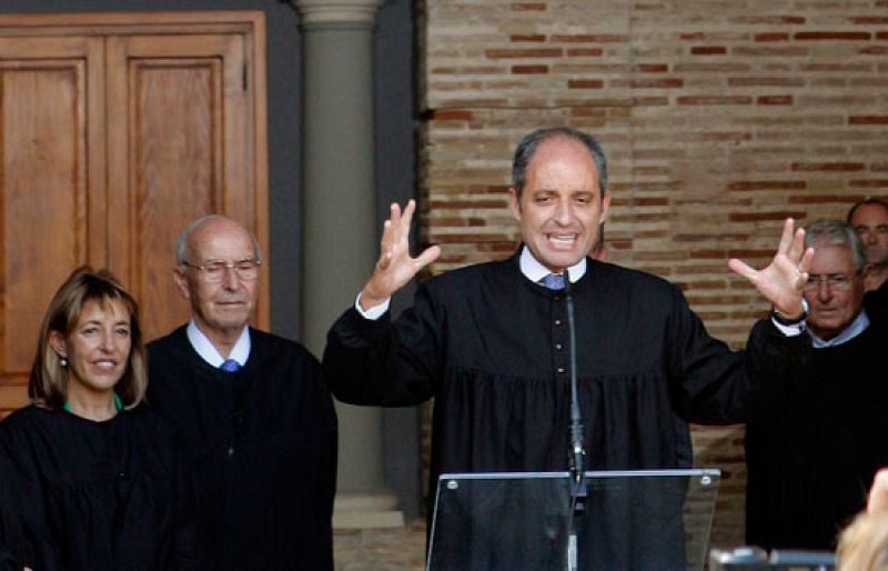 La Fiscalía recurre el archivo de la investigación de los trajes de Francisco Camps