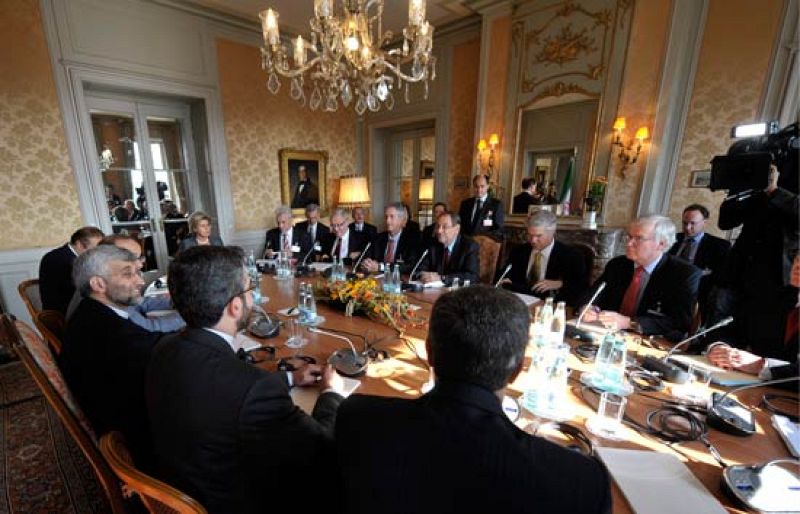 Las grandes potencias mundiales se reúnen con Irán para hablar de su programa nuclear