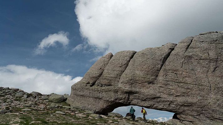 80 cm - Laguna Negra y los circos glaciares de Urbión (Soria)