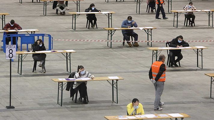 Telediario 2 - El Gobierno y los sindicatos alcanzan un acuerdo para regularizar a 300.000 interinos antes de 2024