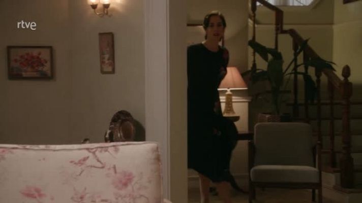 Dos vidas - Dos Vidas: Alicia entra a trabajar con Ventura