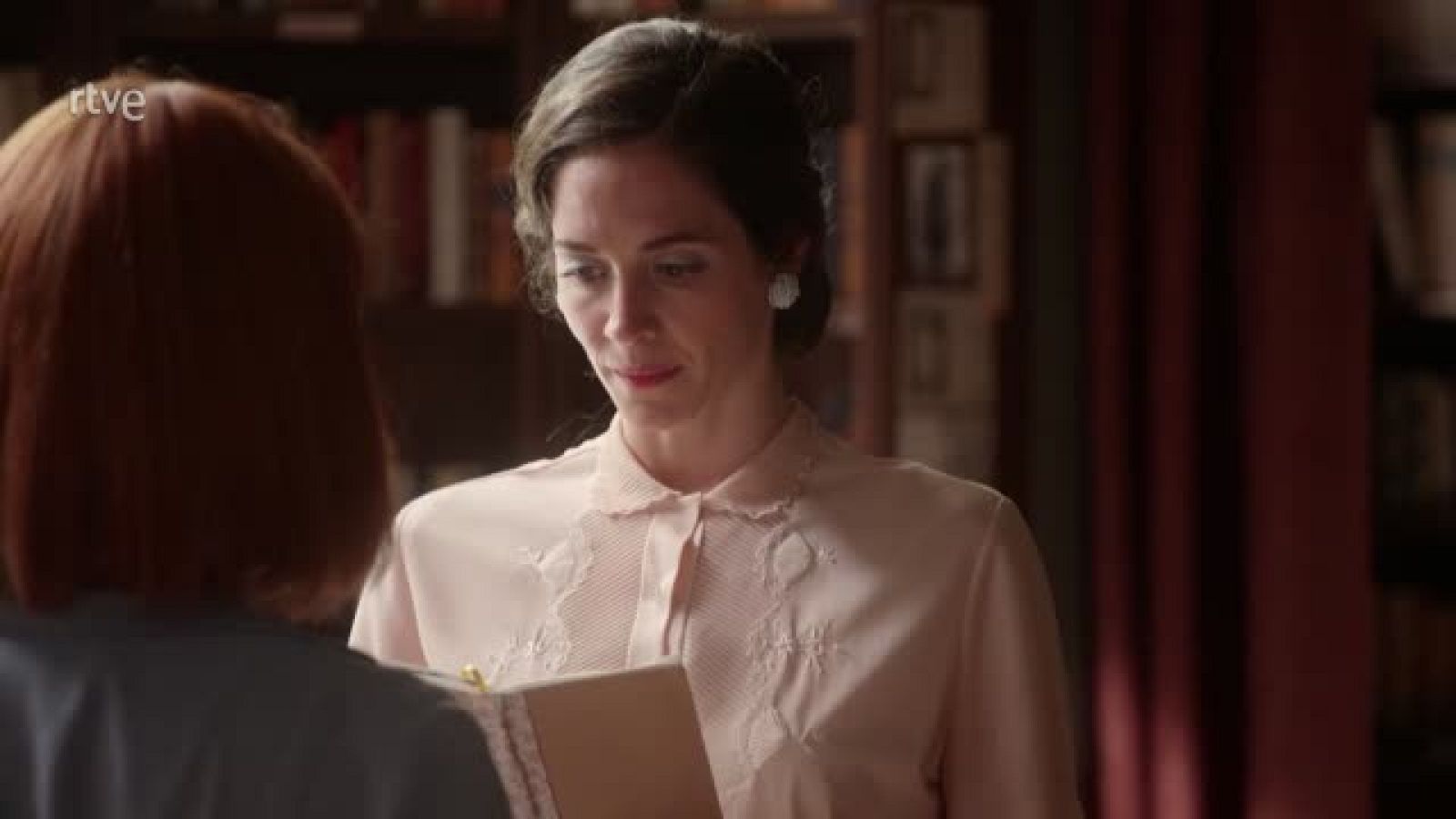 Alicia comienza a perder la cabeza