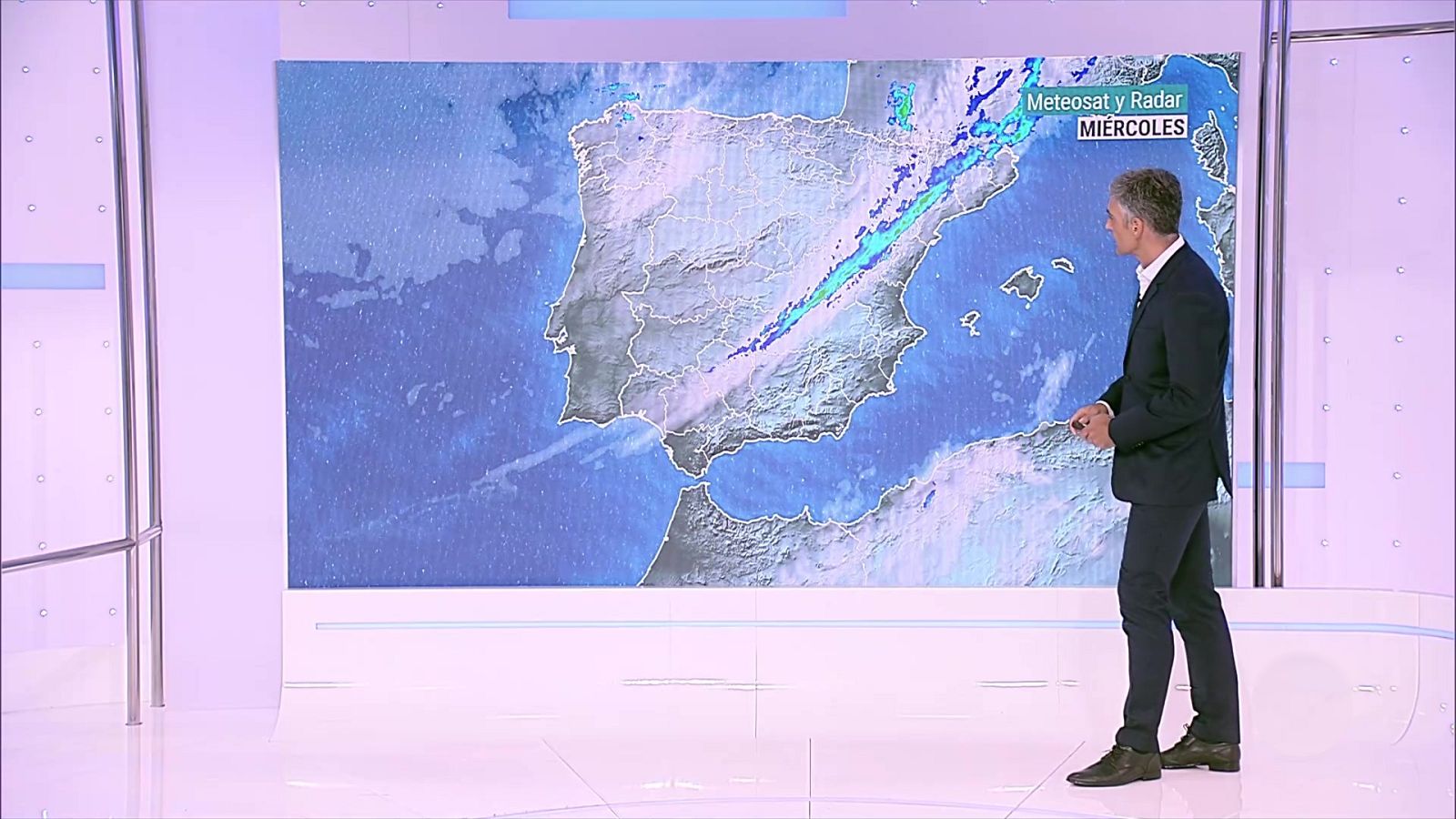 Chubascos y tormentas que pueden ser localmente fuertes en el extremo norte de Cataluña y extremo oriental del sistema Ibérico - ver ahora