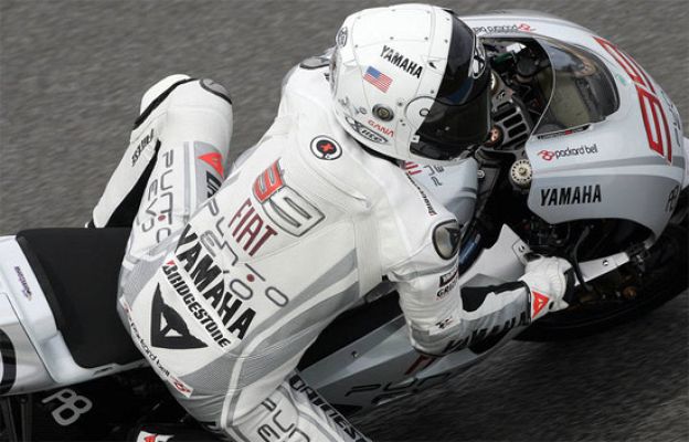  - Lorenzo pega primero en Estoril