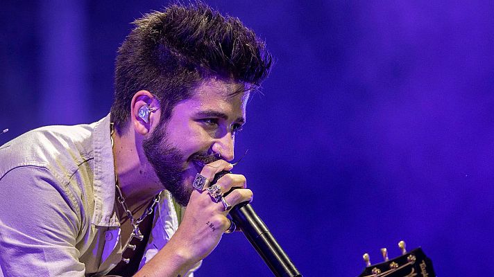 Telediario 1 - El cantautor colombiano Camilo triunfa en España con su nueva gira, 'Mis Manos Tour'