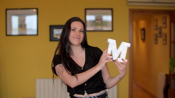 Amor gastronòmik - Tres joves intenten seduir el paladar de la Meri