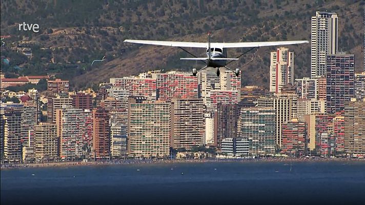 España a ras de cielo - Tú a Mallorca yo a Benidorm