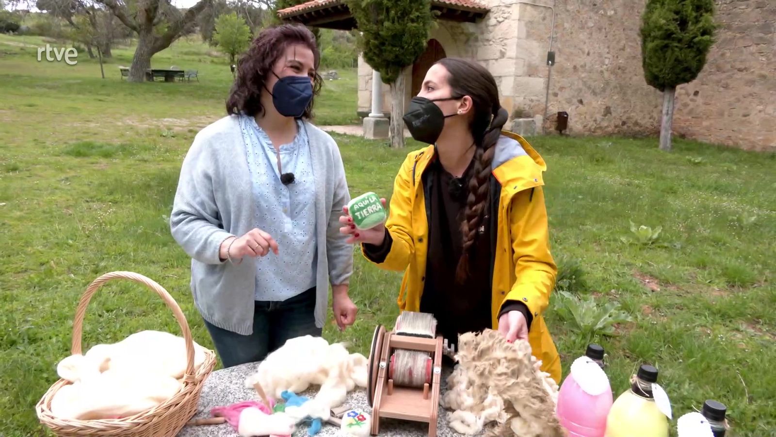 Aquí la Tierra - ¿Qué resultado tenemos de la suma jabón + lana?