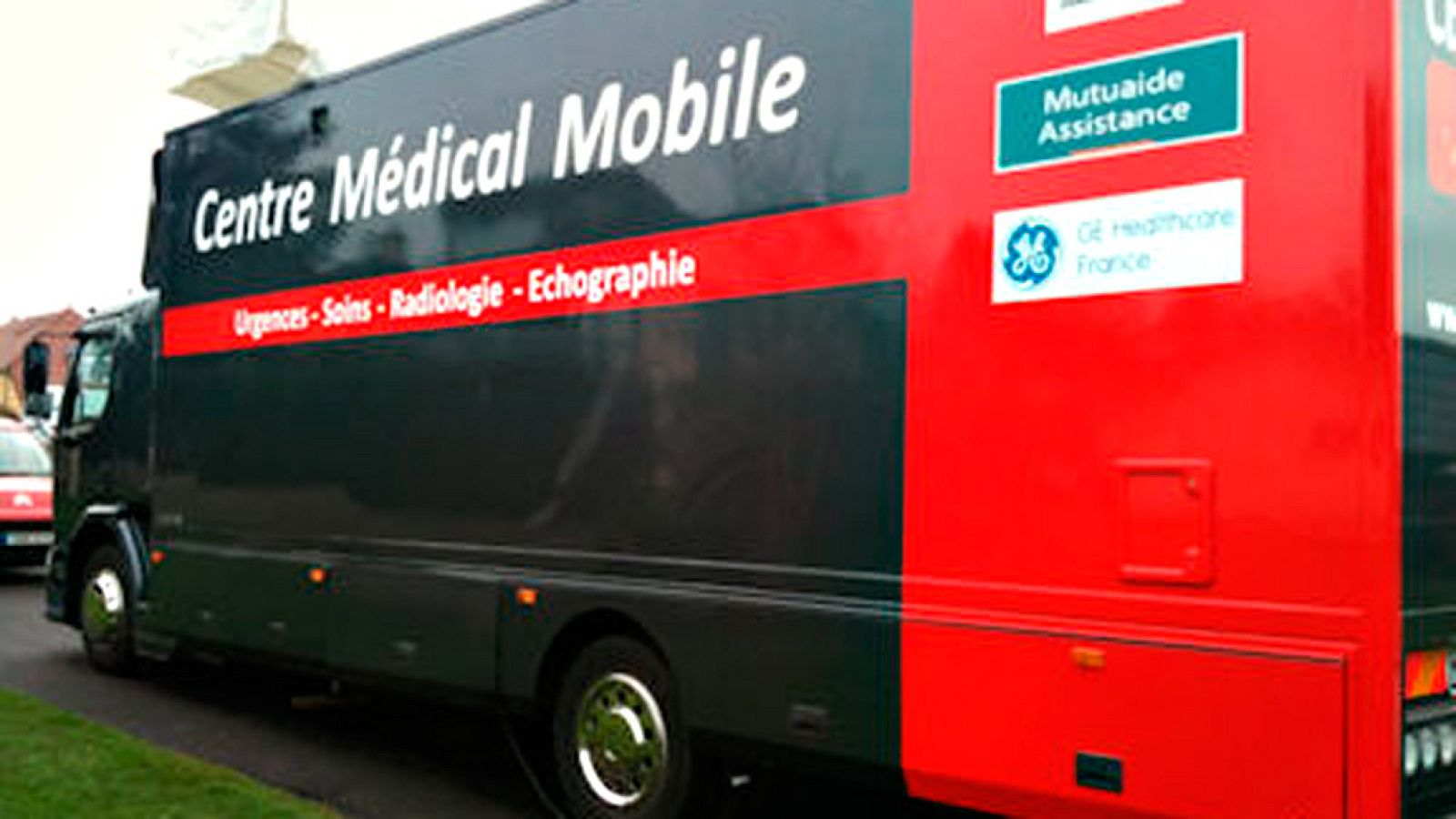 Tour 2021 | La desconocida y fundamental labor del camión médicalizado de carrera