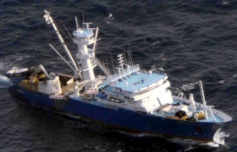 Bayona sufre por la suerte del 'Alakrana'