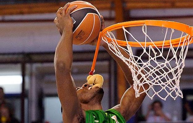 Baloncesto en RTVE - El 'show' de mates de Eyenga