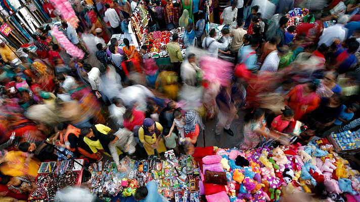 Telediario Fin de Semana - La población mundial crece más rápido que nunca: nacen 200 niños por minuto