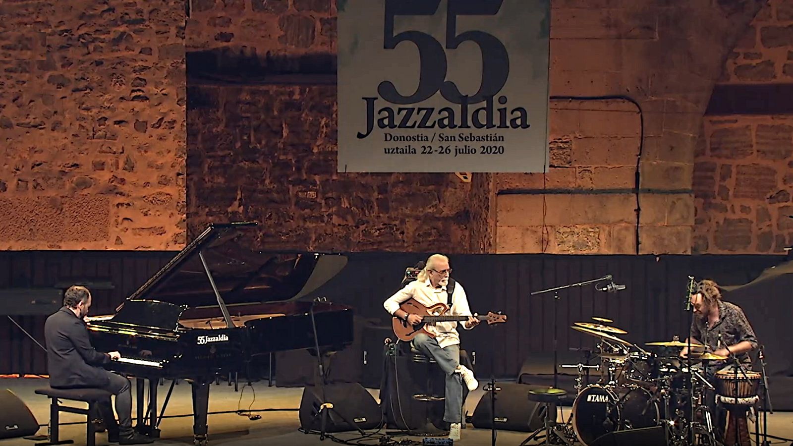 Festivales de verano de La 2 - 55º Jazzaldia: Carles Benavent Trio - ver ahora