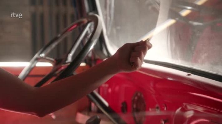 Dos vidas - Dos Vidas: Julia habla con Kiros en la fábrica