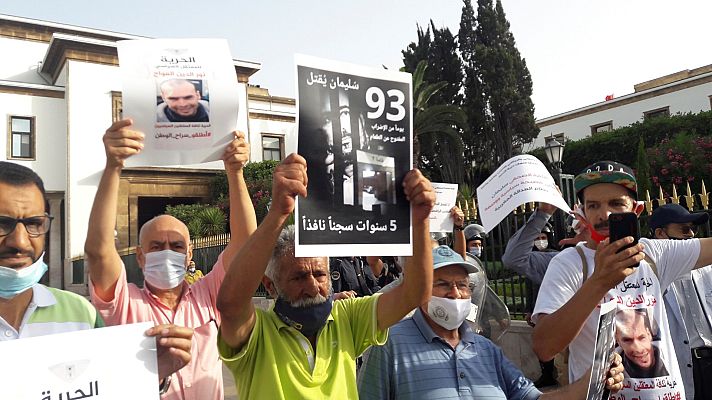 Telediario 1 - Denuncian irregularidades en el juicio contra Suleimán Raisuni, periodista crítico con el sistema marroquí que ha sido condenado a 5 años de cárcel