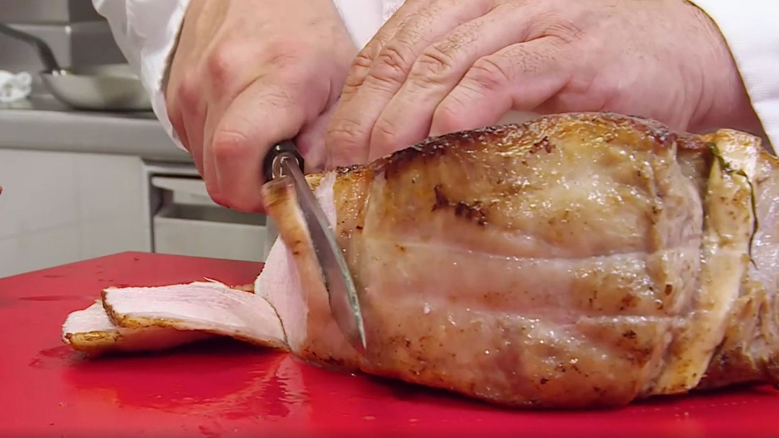 Las recetas de Julie con Thierry Marx - Chuleta de ternera a la forestière - Ver ahora