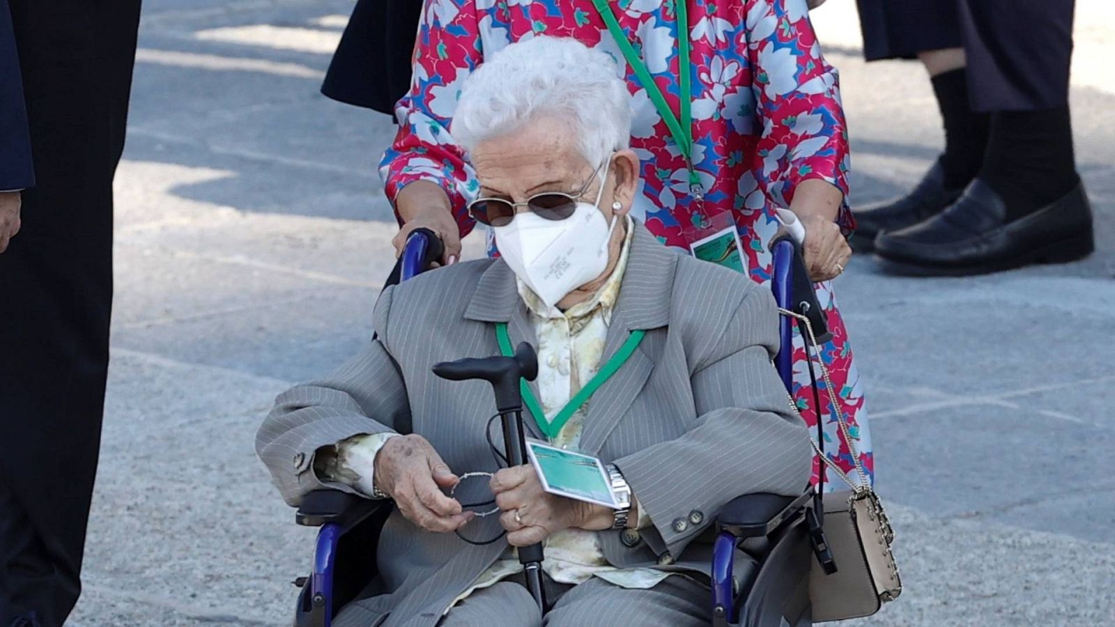 Araceli Hidalgo, primera vacunada en España: "A los jóvenes les pido que respeten la pandemia"