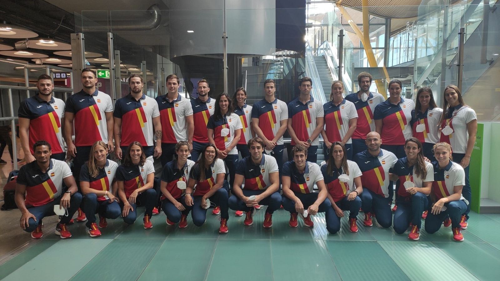 El waterpolo español pone rumbo a Tokio en busca del doble oro