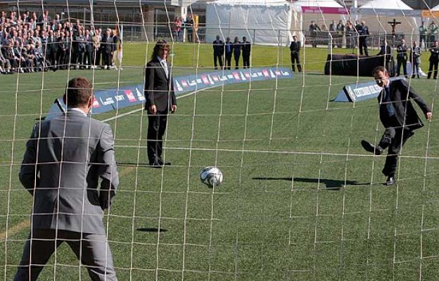  - Zapatero 1 - 0 Casillas