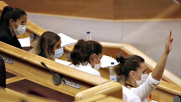 Telediario 1 - El 26 % de los grados tiene menos de 25 alumnos en el primer curso