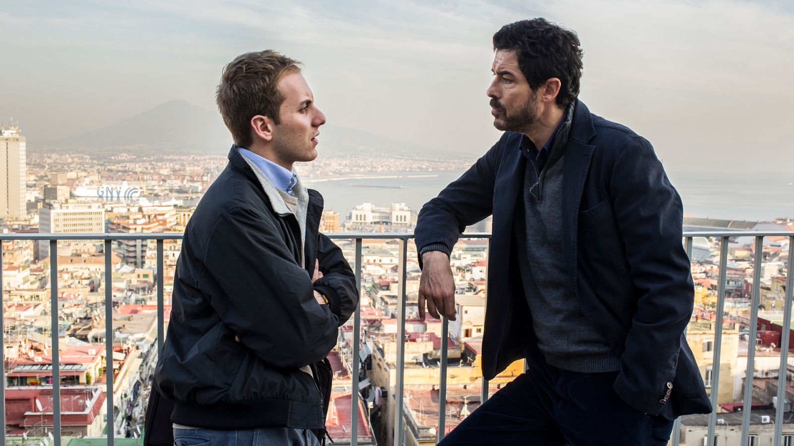 Los bastardos de Pizzofalcone - T1 - Episodio 3: Vecinos - Ver ahora