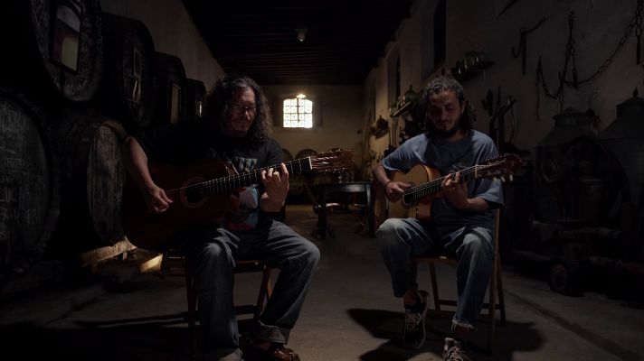 Lazos de sangre - Raimundo Amador interpreta "En el lago"