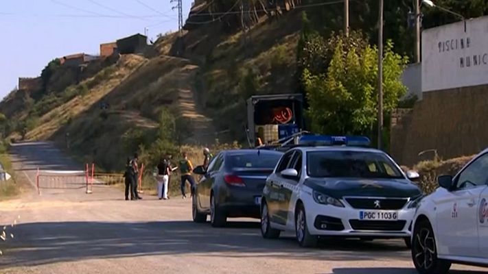 Telediario 2 - Una explosión con cloro en una piscina de Luna, en Zaragoza, deja un muerto y cuatro heridos, tres de ellos niños