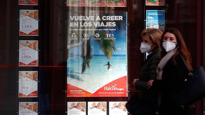 Telediario 1 - Aumenta la clientela de las agencias de viajes para evitar imprevistos por la COVID-19