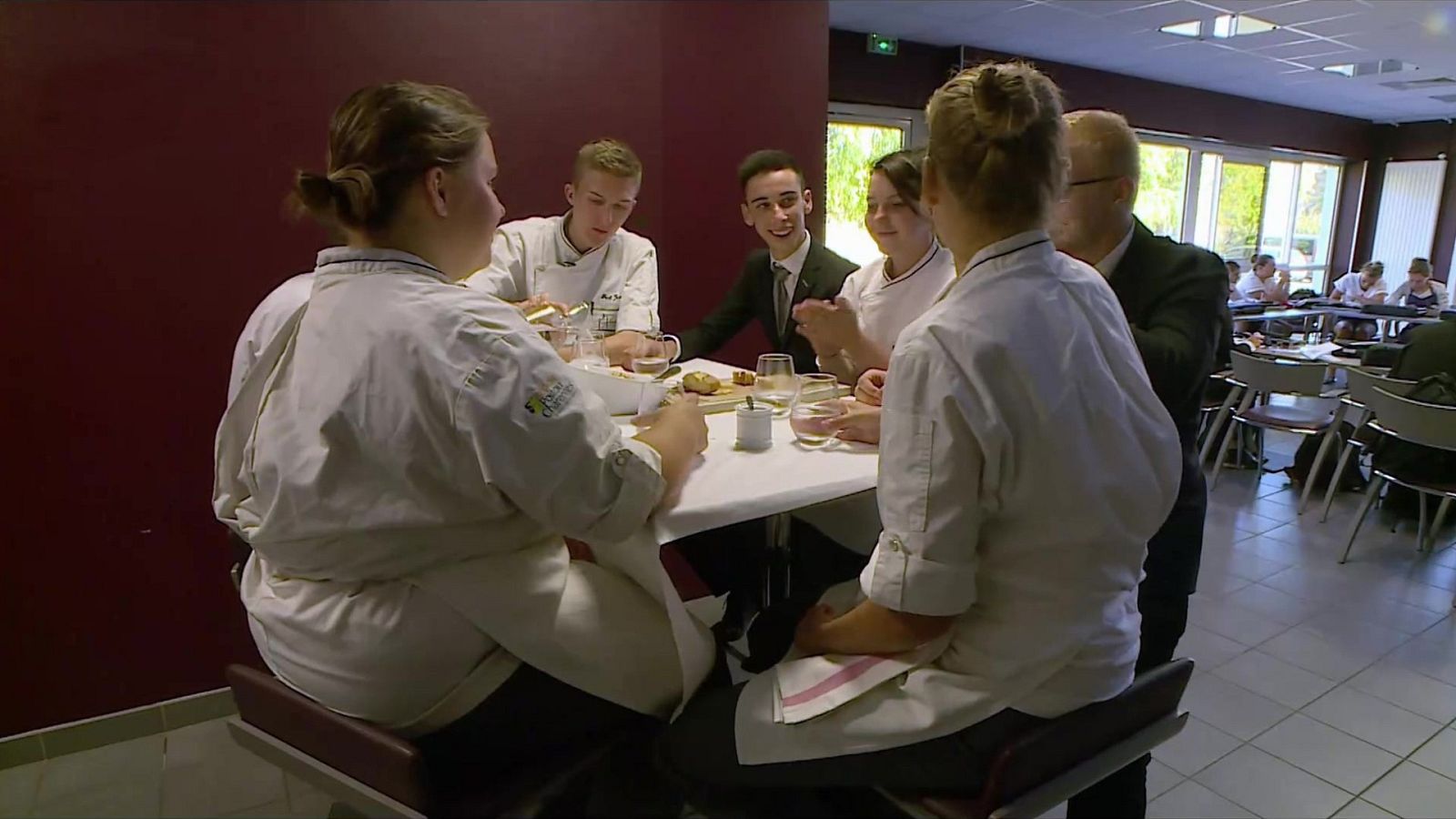 Las recetas de Julie con Thierry Marx - Cocinando con mostaza - ver ahora