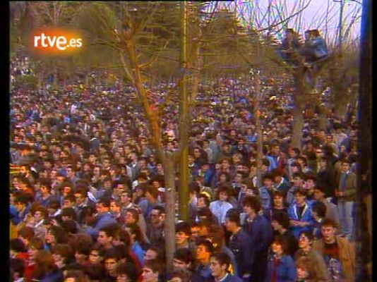 Música en el Archivo de RTVE - Barricada en el homenaje a Tierno