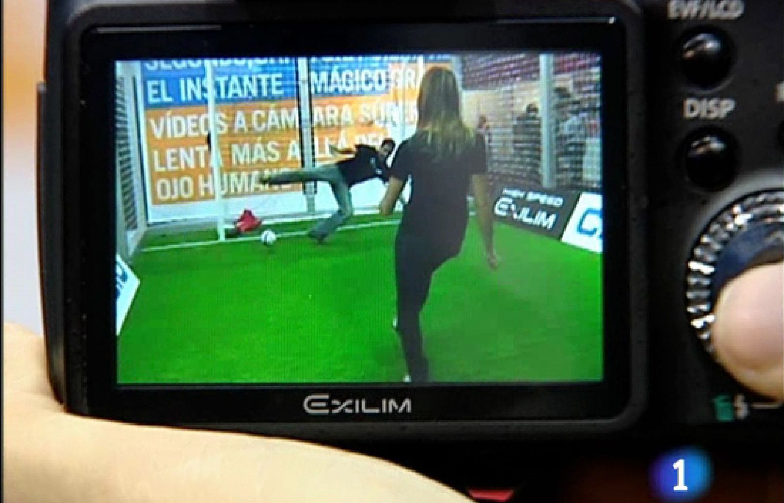 Las nuevas teles del futuro, en 3D, se presentan en Tokio durante la feria de la tecnología de Japón - Ciencia y tecnología en Rtve.es | Ver