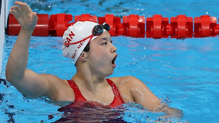 Natación Tokyo 2020 - Margaret McNeil iguala el récord en 100 metros mariposa