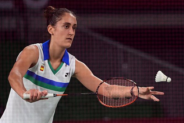 Bádminton Tokyo 2020 - Clara Azurmendi vence a la nigeriana Adesokan