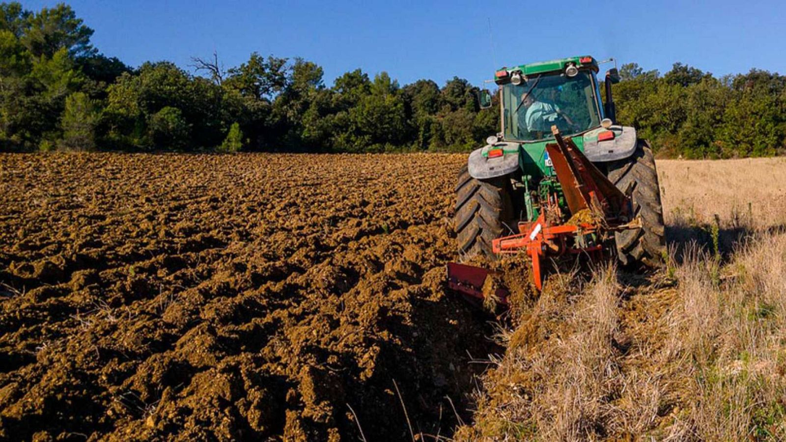 El Ministerio de Trabajo lanza una campaña para combatir los golpes de calor durante la jornada laboral