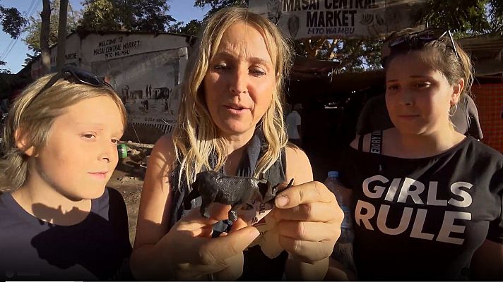 Mi Familia En La Mochila - Family Run - Ruta África: De Mangola a Moshi, Tanzania: despedida masais