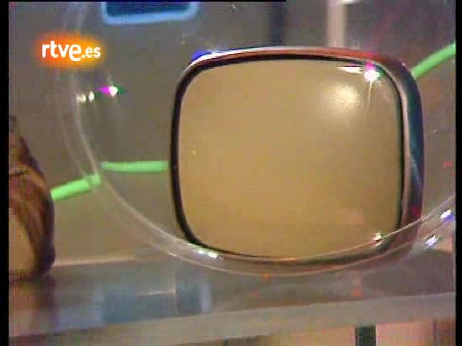 El cuento 'Los Rayos le Cuenta al Sol'  en 'La Bola de Cristal'. | Ver