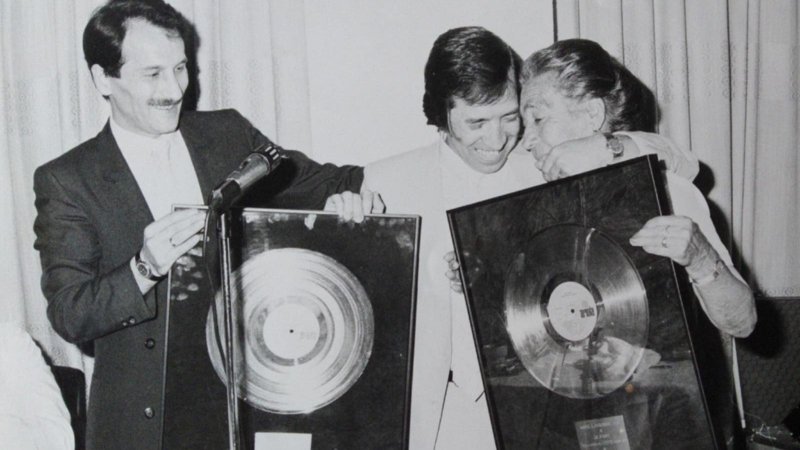 Lazos de sangre - La debilidad de El Fary: su madre