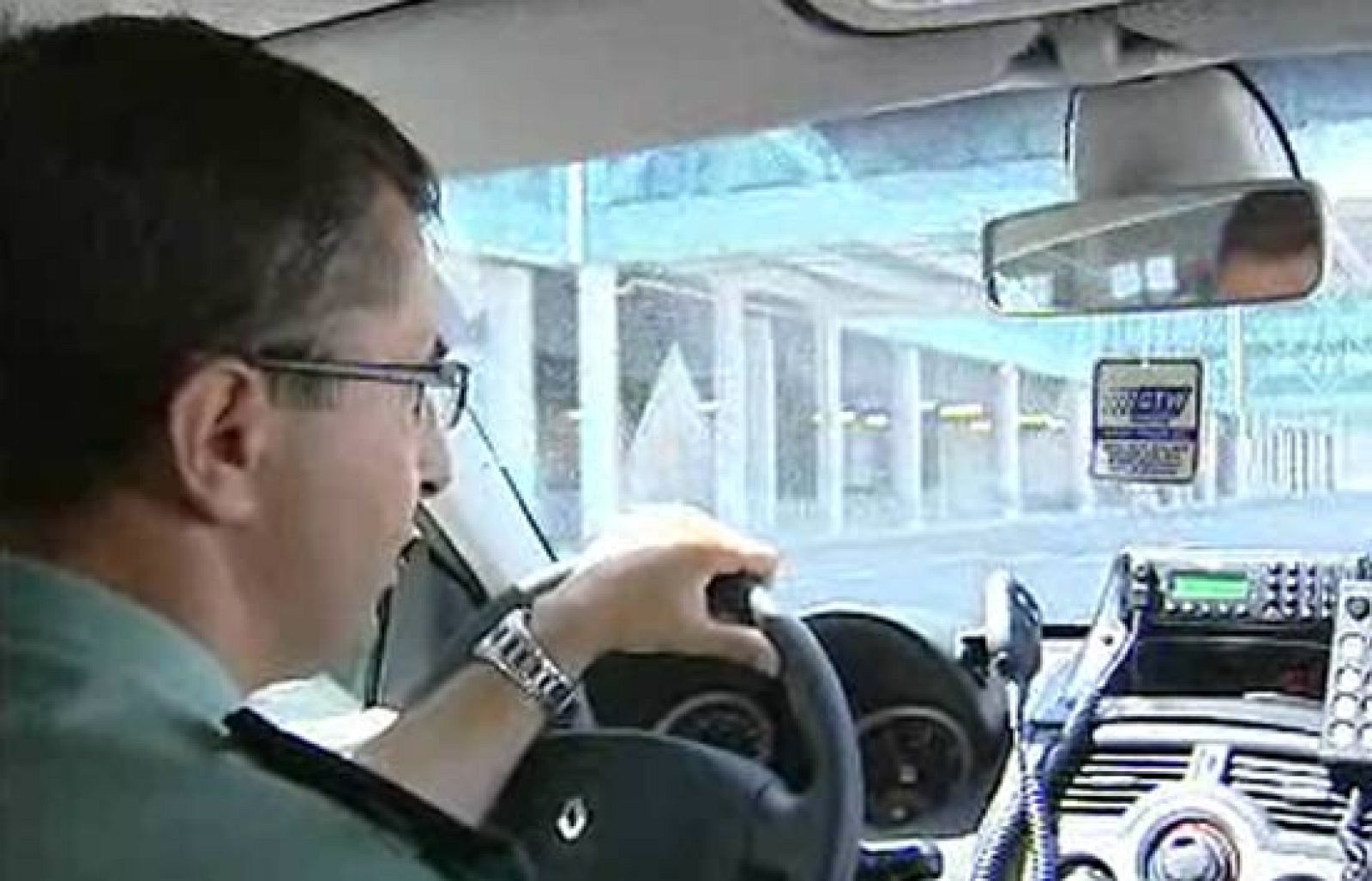 Reporteros del telediario - Aumenta la salida de dinero negro - Reporteros del Telediario | Ver