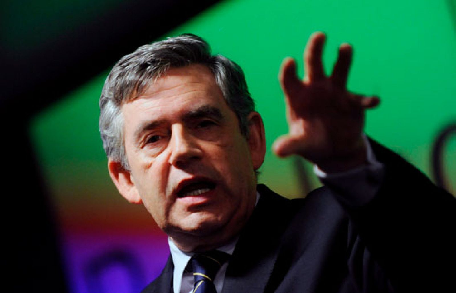 Gordon Brown tendrá que devolver más de 13.000 euros por el escándalo de los gastos del Parlamento | Ver