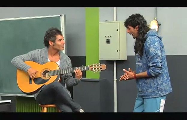 El coro de la cárcel - Visita de Pitingo