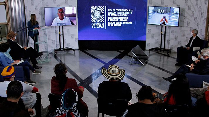 Telediario 2 - Reconciliación histórica entre los enemigos del conflicto de Colombia