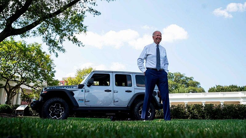 Biden fija como objetivo que el 50 % de los vehículos estadounidenses sean eléctricos en 2030