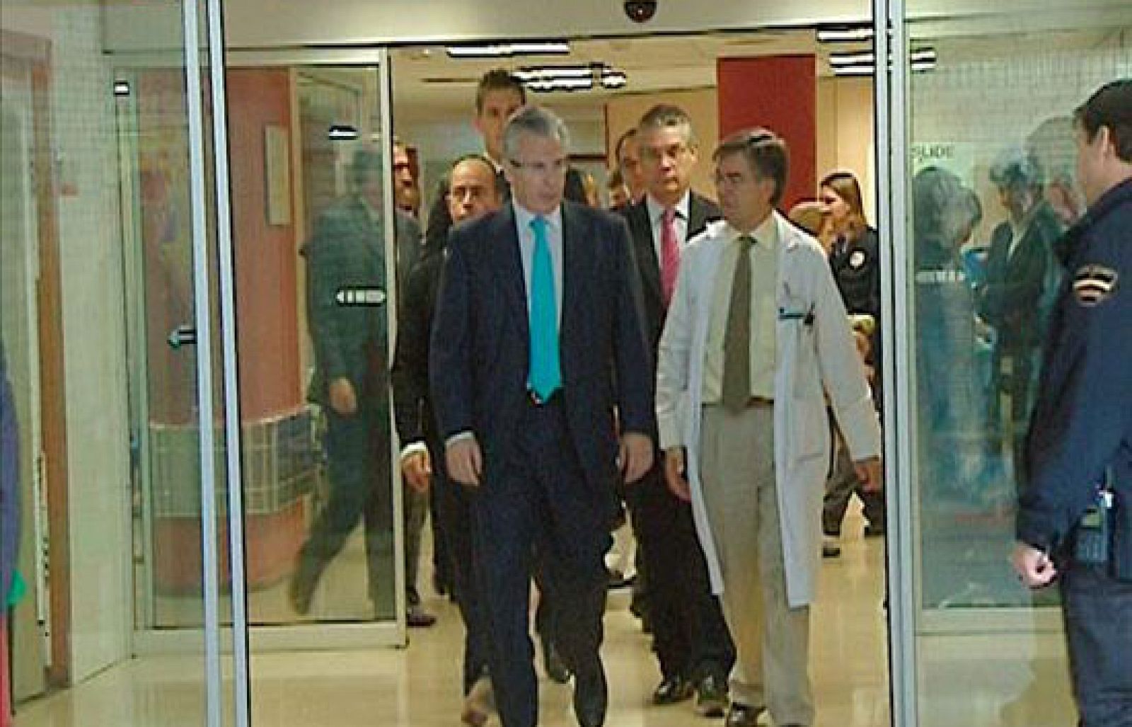 Garzón envía a prisión a los dos piratas detenidos por el secuestro del Alakrana | Ver