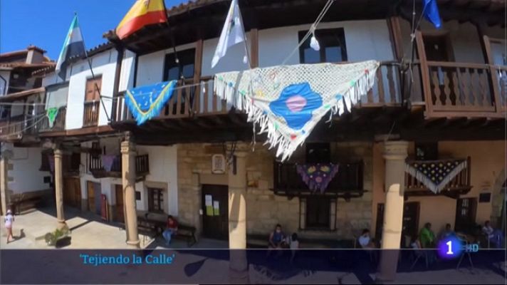 Noticias de Extremadura - Parasoles de ganchillo con materiales reciclados para combatir el sol