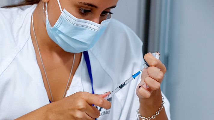 La tarde en 24h - Sanidad autoriza el primer ensayo clínico de una vacuna española contra la COVID-19