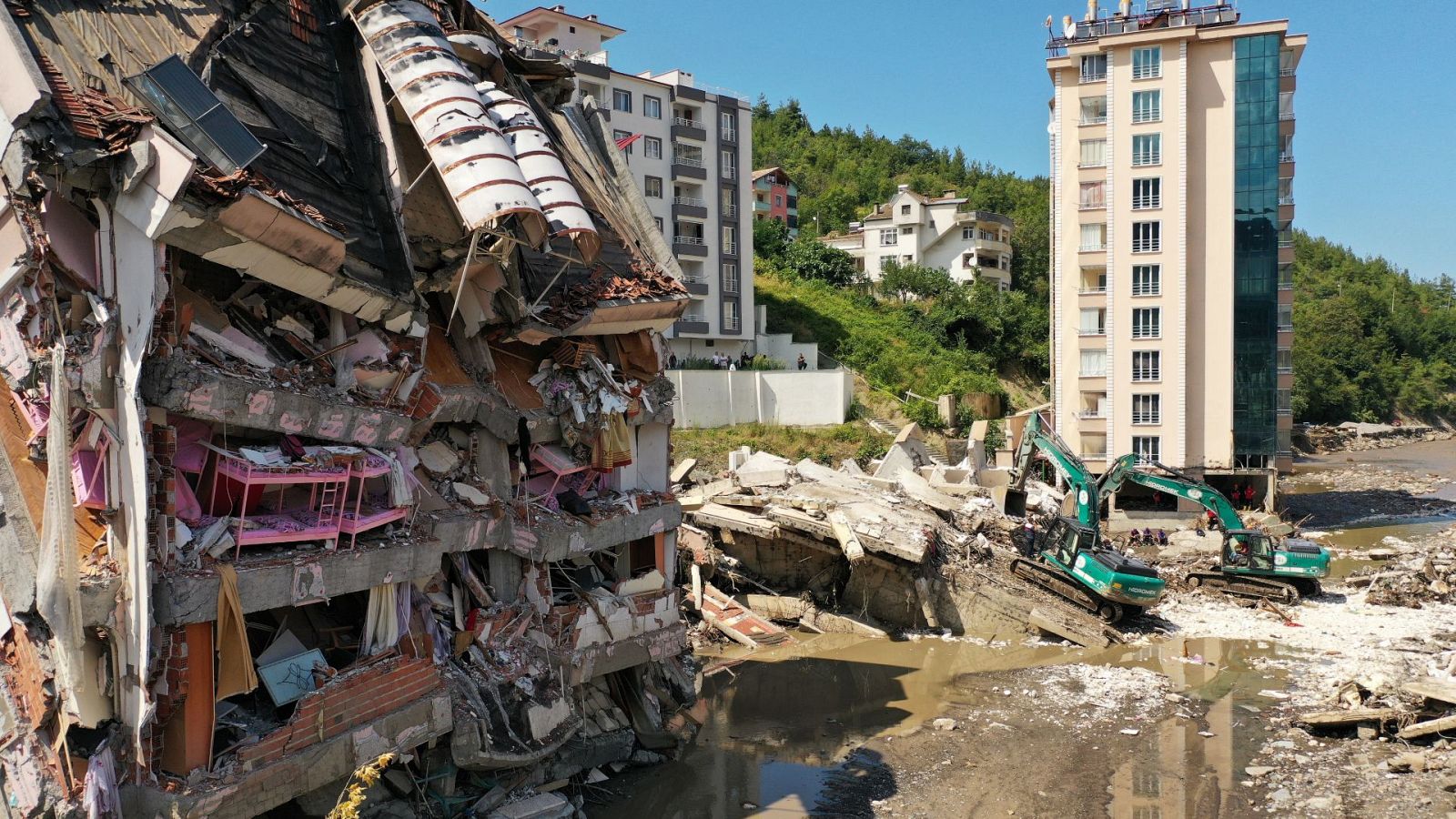 Las inundaciones en Turquía dejan ya más de 50 muertos - Informativo 24h | Ver