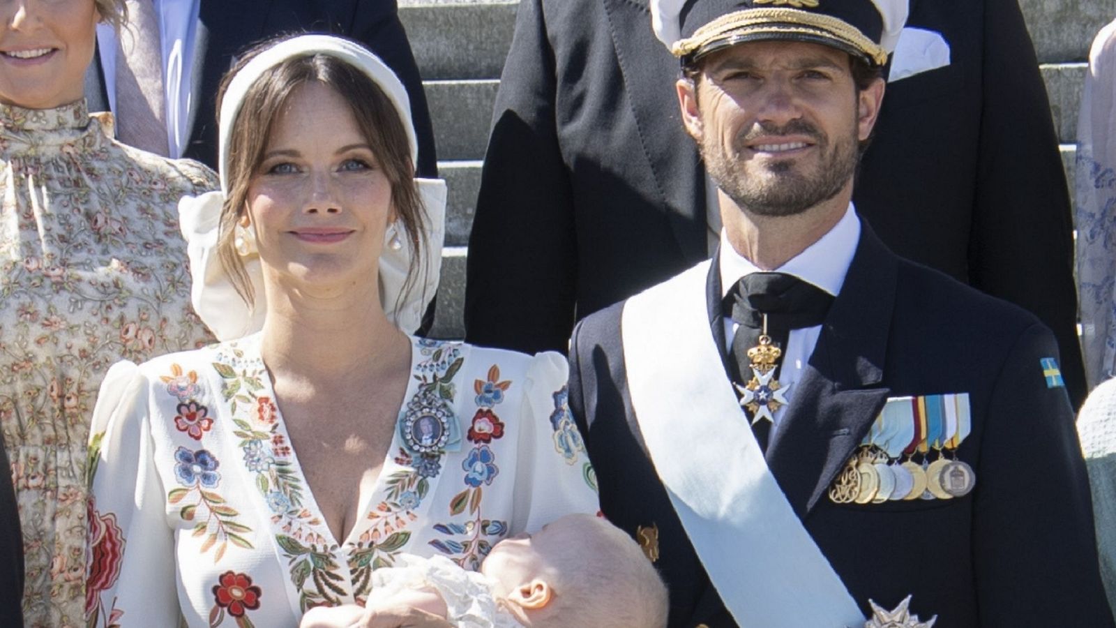 ¡Dale al play! - Sofía de Suecia y Carlos Felipe bautizan a su hijo, el príncipe Julian, en una ceremonia reducida